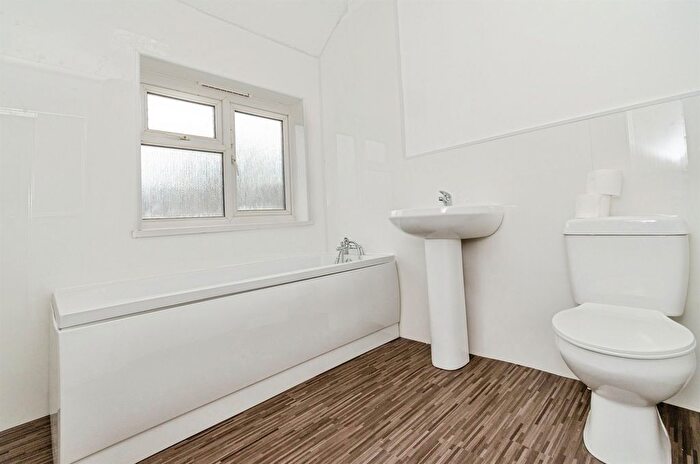 3 Bedroom End Terrace House For Sale In Churchfields Road, Wednesbury, WS10