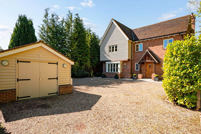 6 Bedroom Detached House For Sale In Bishops Way, Newport, CB11