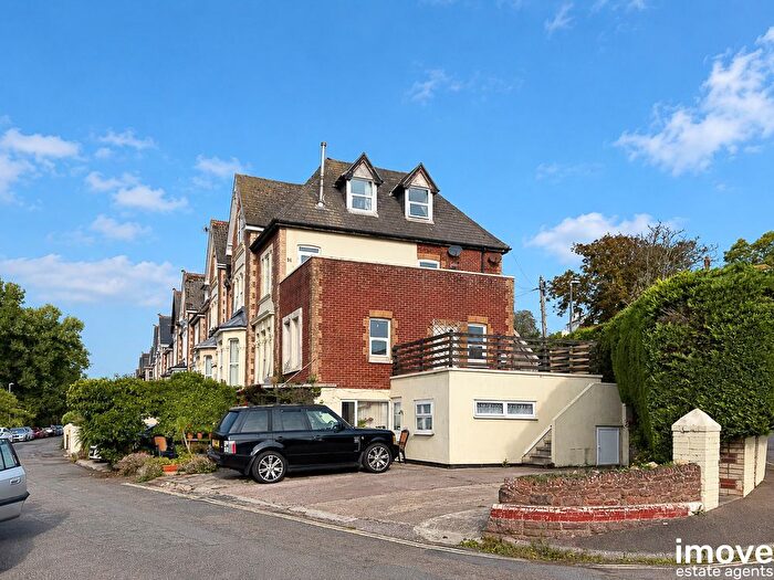 Studio To Rent In Beachcomber, Youngs Park Road, Paignton, TQ4
