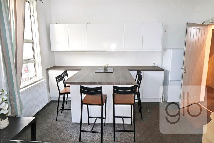 6 Bedroom Property To Rent In Warwick Street, Leamington Spa, CV32