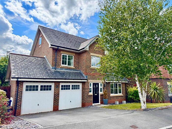 5 Bedroom Detached House For Sale In Heol Derwen, Cross Hands, Llanelli, SA14