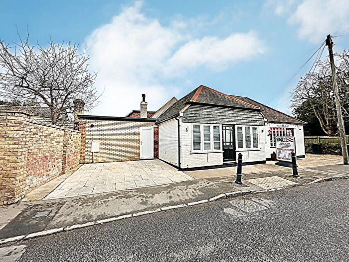 2 Bedroom Bungalow To Rent In High Street Bedford, MK45