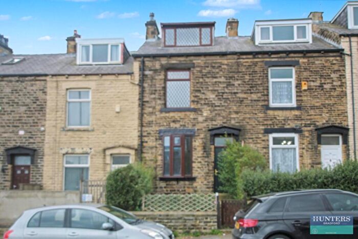 3 Bedroom Terraced House For Sale In Hastings Street Bradford, BD5