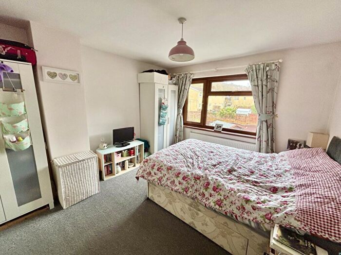 2 Bedroom Semi-Detached House For Sale In Heol Y Llwynau, Trebanos, Pontardawe, Swansea., SA8
