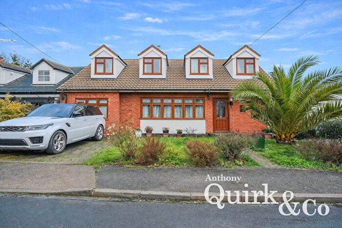 5 Bedroom Detached House For Sale In Van Diemens Pass, Canvey Island, SS8