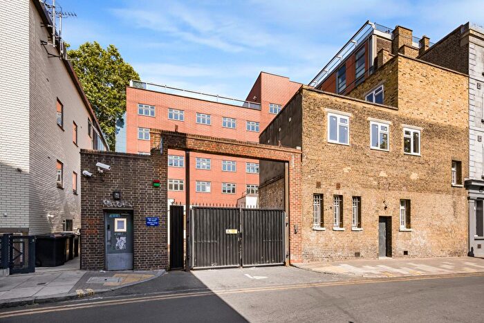 Studio To Rent In Whitechapel Road, London, E1