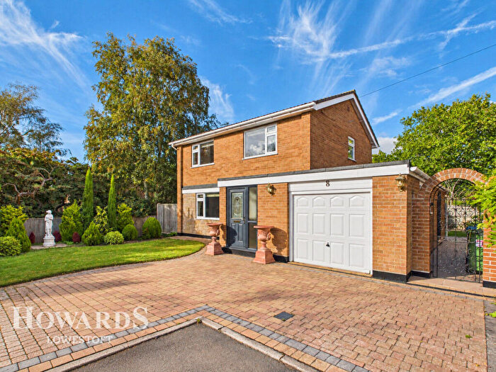 4 Bedroom Detached House For Sale In West Side Close, Gunton, NR32