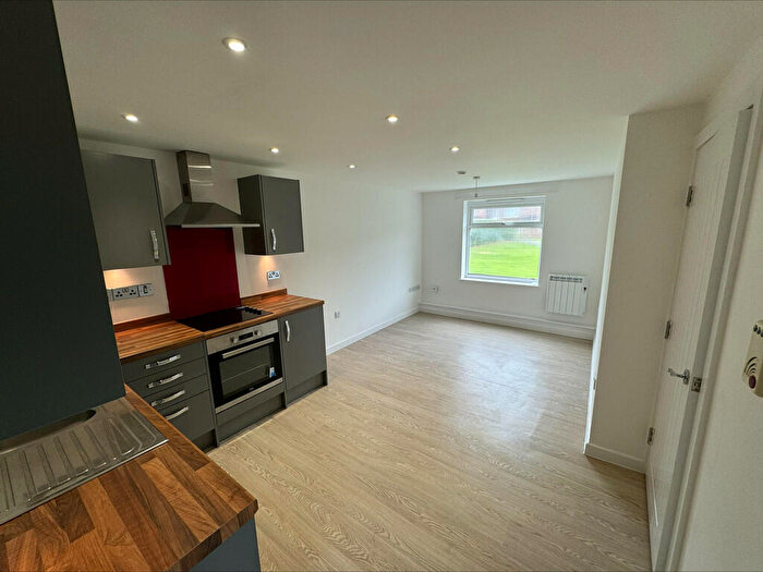 1 Bedroom Flat To Rent In Flat, Gloucester Grange, Clayton, ST5