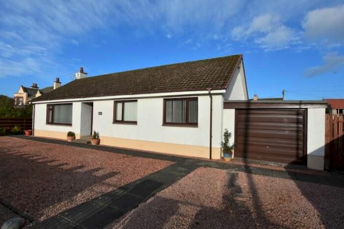 3 Bedroom Detached Bungalow For Sale In Abbey Road, Newburgh, Cupar KY14