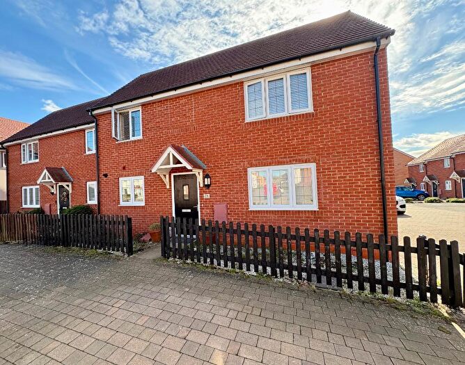 3 Bedroom Semi-Detached House For Sale In Alder Wynd, Silsoe, Bedfordshire, MK45