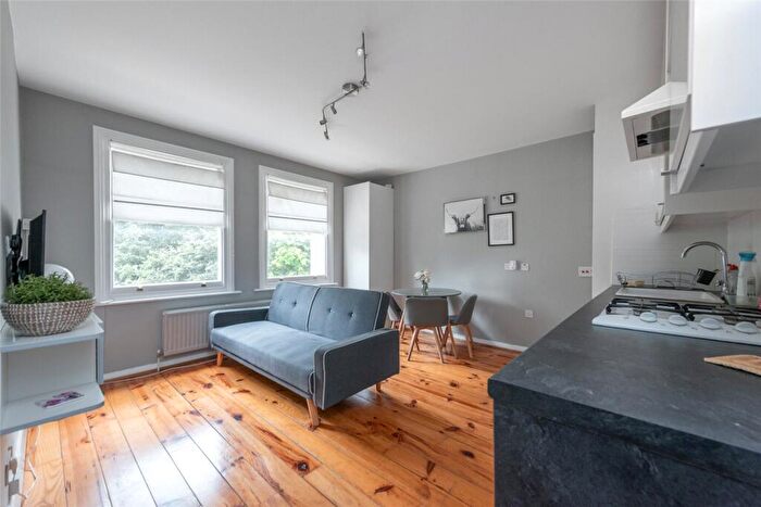 1 Bedroom Apartment To Rent In Brondesbury Road, London, NW6