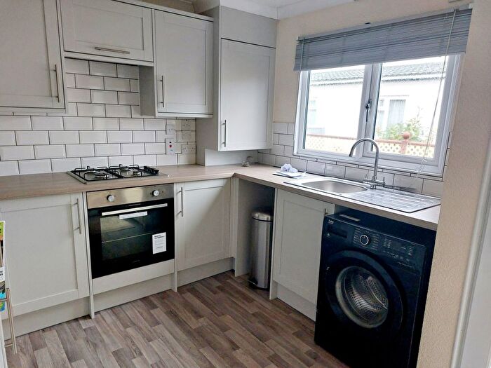 1 Bedroom Park Home To Rent In Badgers Holt, Longstanton, CB24