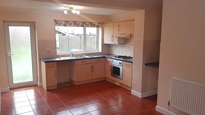 2 Bedroom Terraced House To Rent In King Street, Desborough, Northamptonshire, NN14