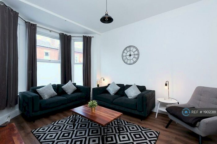 9 Bedroom Semi-Detached House To Rent In Salisbury Road, Liverpool, L15