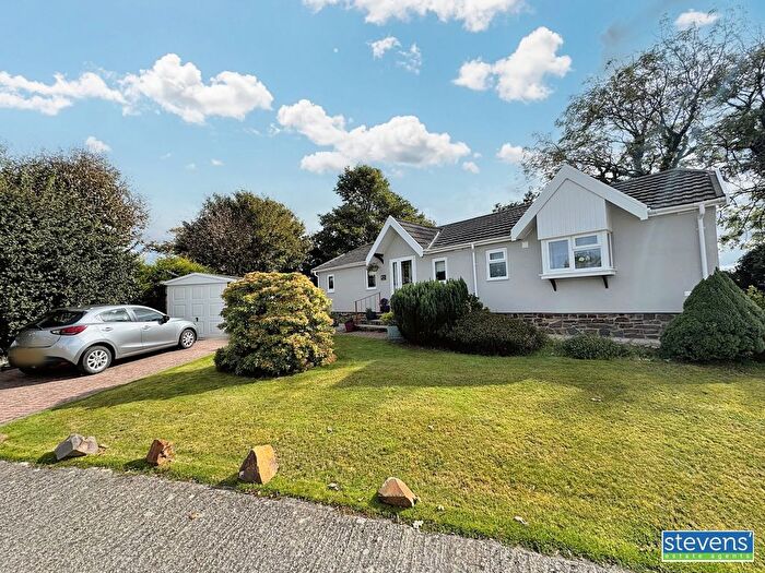 2 Bedroom Mobile/park Home For Sale In Springfield, Four Seasons Village, Winkleigh, Devon, EX19