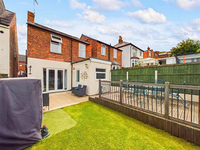 3 Bedroom Detached House For Sale In Forester Grove, Carlton, Nottingham, NG4