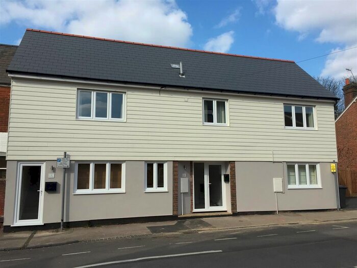 1 Bedroom Flat To Rent In Gardner Road, Guildford, GU1