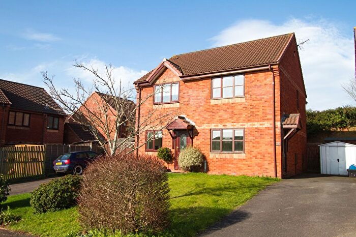 2 Bedroom Semi-Detached House To Rent In Avranches Avenue, Crediton, EX17