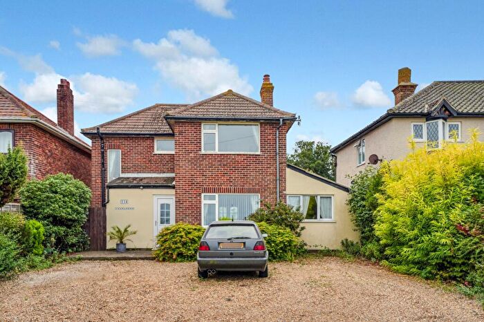 3 Bedroom Detached House For Sale In Cromer Road, West Runton, NR27