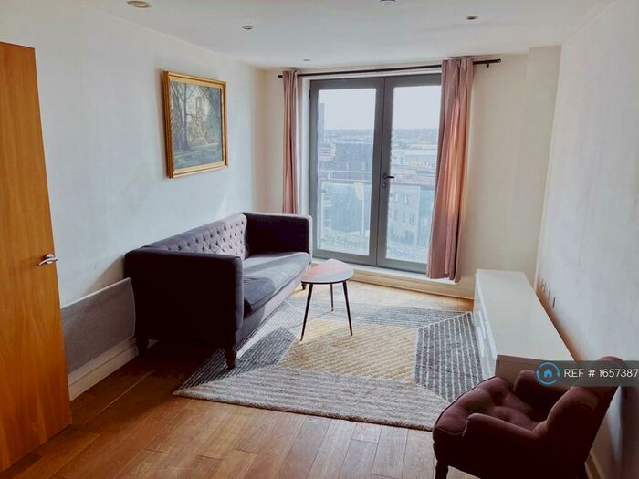 2 Bedroom Flat To Rent In Cross Green Lane, Leeds, LS9