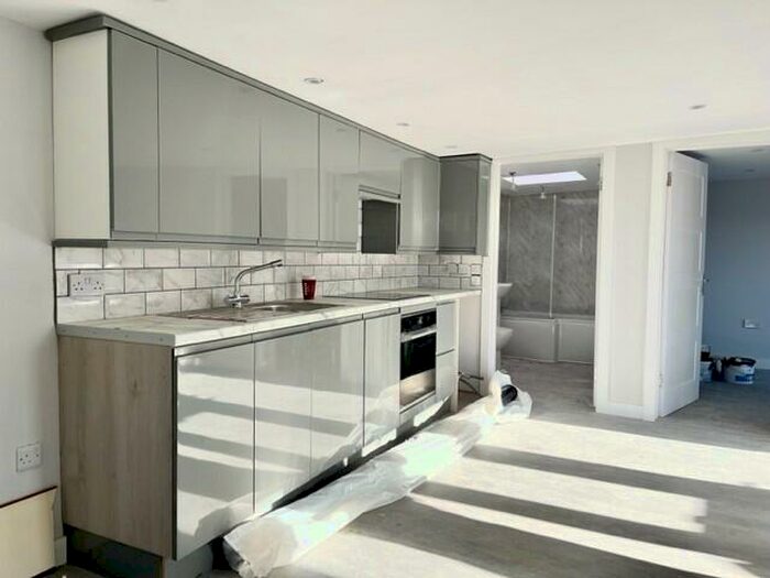 1 Bedroom Detached House To Rent In Vere Road, Brighton, BN1