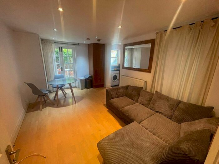 3 Bedroom Flat To Rent In Fortess Road, London, NW5