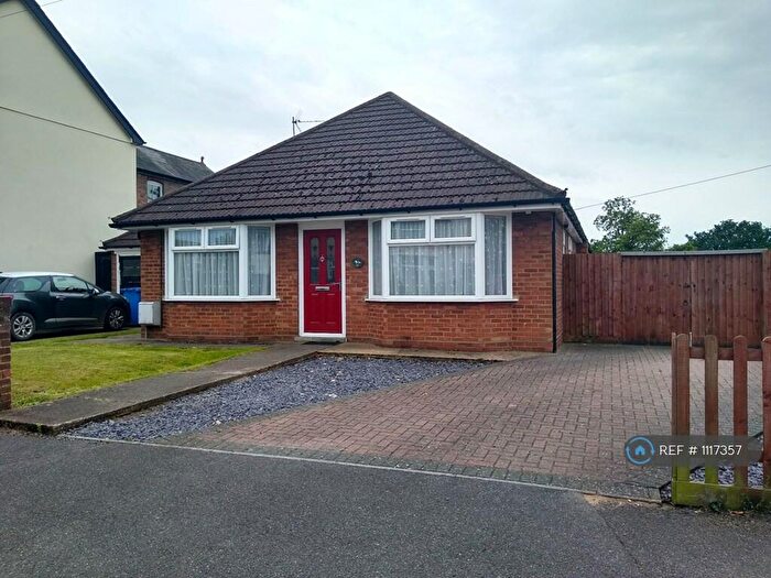 3 Bedroom Bungalow To Rent In Exeter Road, Ipswich, IP3