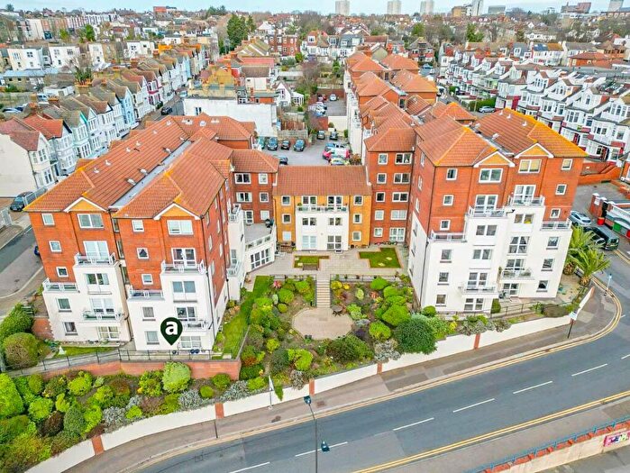 2 Bedroom Retirement Property For Sale In Holland Road, Westcliff-On-Sea, SS0