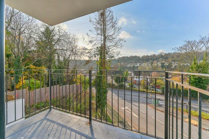 1 Bedroom Flat To Rent In St James Road, Croydon, Purley, CR8