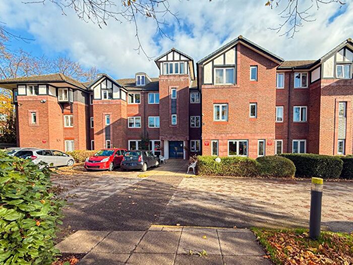 1 Bedroom Flat For Sale In Halewood Road, Woolton, Liverpool, L25