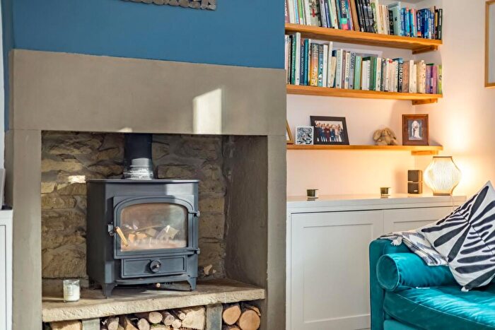 3 Bedroom Terraced House For Sale In Bank Buildings, Meltham, Holmfirth, HD9