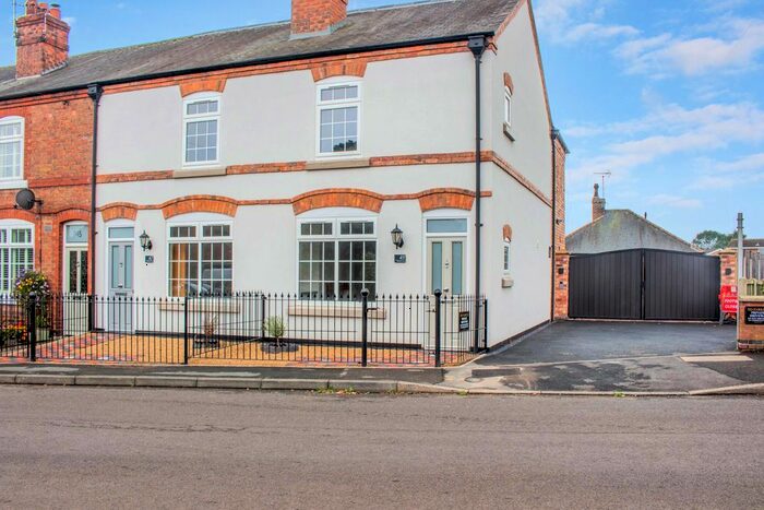 4 Bedroom End Of Terrace House To Rent In Stevens Lane, Breaston, Derby, DE72