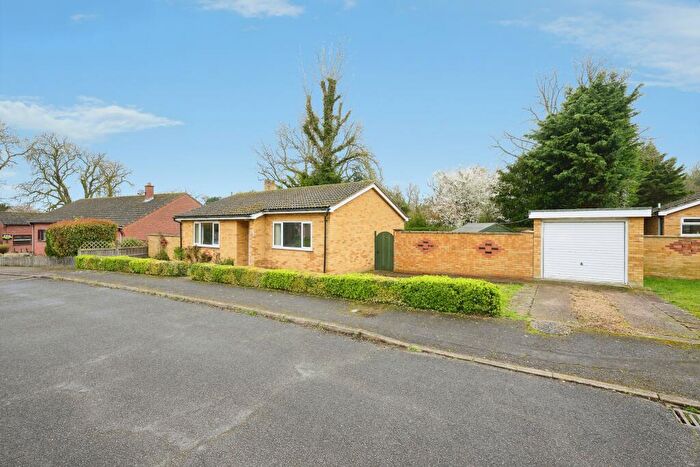2 Bedroom Detached Bungalow To Rent In Mayfields, Lakenheath, Brandon, IP27