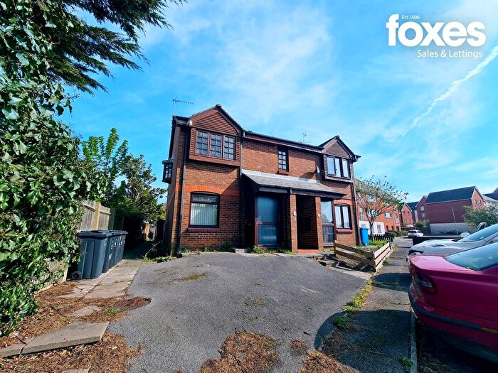 1 Bedroom Semi Detached House To Rent In Newfoundland Drive, Poole, BH15