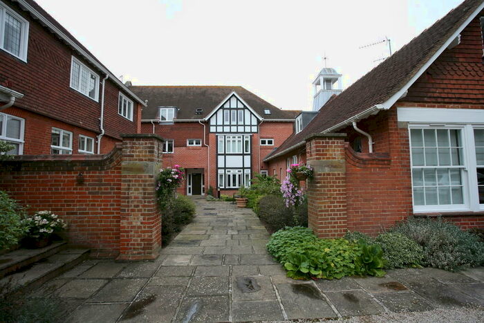 2 Bedroom Apartment To Rent In Lexden Road, Colchester, CO3