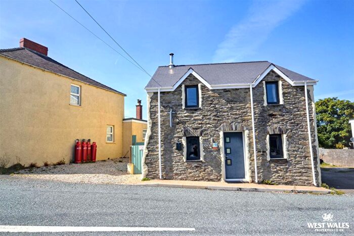 3 Bedroom Detached House For Sale In Rhoshill, Cardigan, SA43