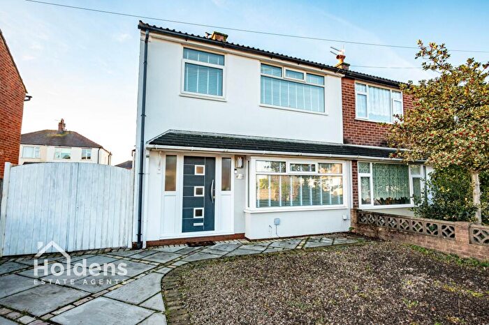 3 Bedroom Semi Detached House For Sale In Marina Grove, Lostock Hall, PR5