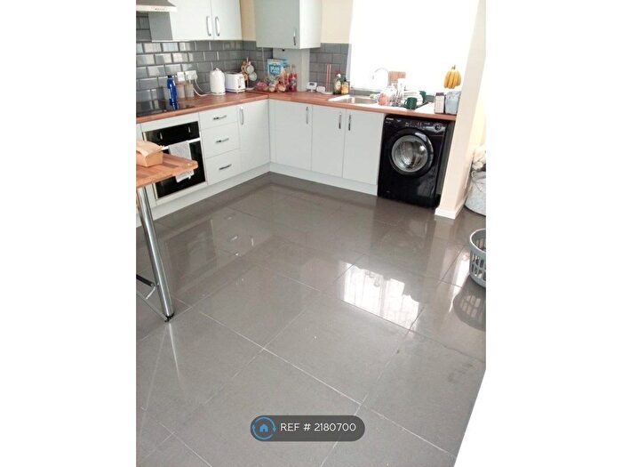 2 Bedroom Terraced House To Rent In Sandford Close, Bransholme, Hull, HU7