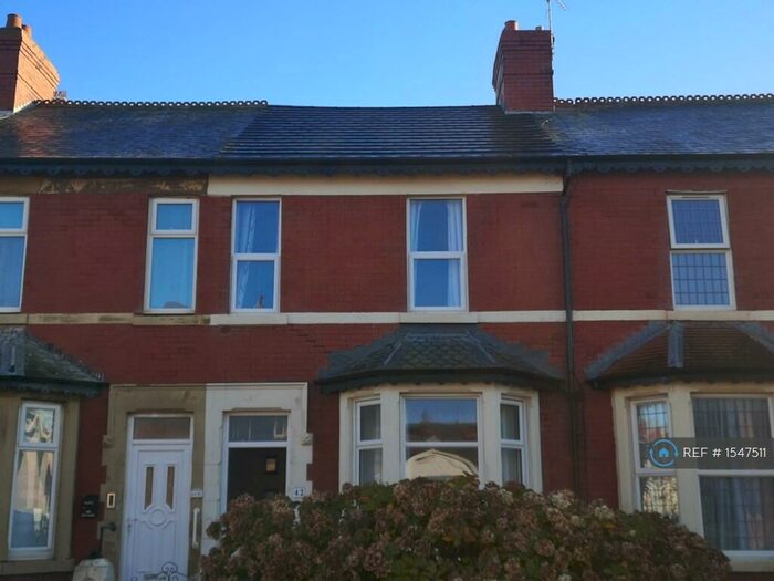 5 Bedroom Terraced House To Rent In Cornwall Avenue, Blackpool, FY2