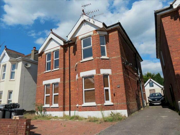 4 Bedroom Flat To Rent In Alma Road, Winton, Bournemouth, BH9