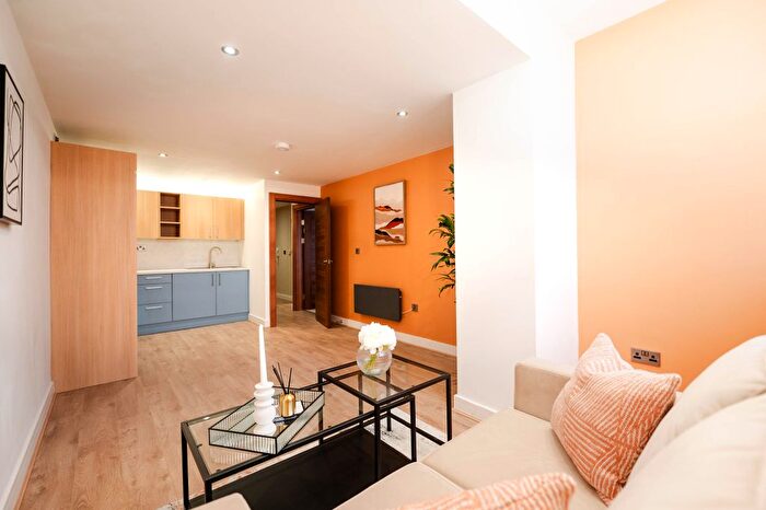 1 Bedroom Flat To Rent In Flat, Crompton Street, Bury, BL9
