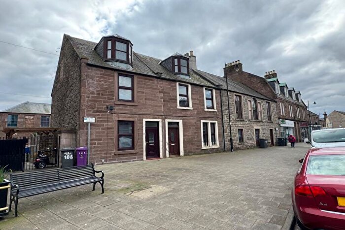 3 Bedroom Flat For Sale In , East High Street, Upper Flat, Forfar, DD8