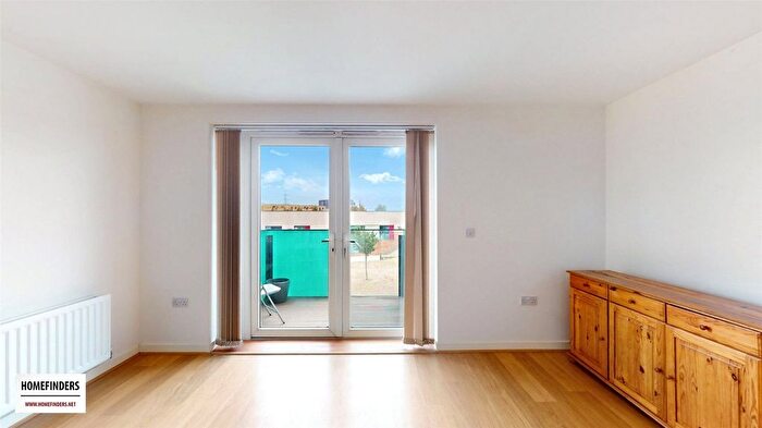 2 Bedroom Flat To Rent In Minter Road, Barking, IG11