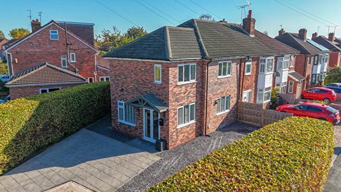2 Bedroom Terraced House For Sale In Grove Avenue, Vicars Cross, Chester, CH3