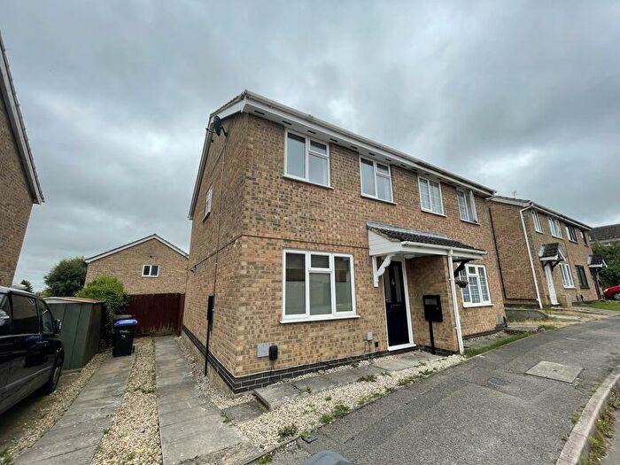 3 Bedroom Semi-Detached House To Rent In East Rising, East Hunsbury, Northampton, NN4