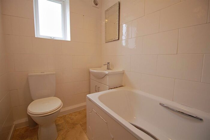 2 Bedroom Terraced House To Rent In Dukinfield Road, Hyde, SK14