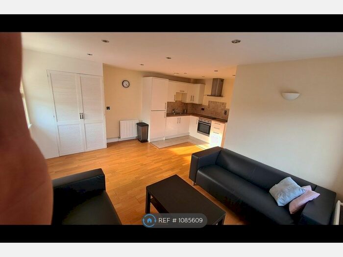 2 Bedroom Flat To Rent In St. Dunstans Court, Canterbury, CT2