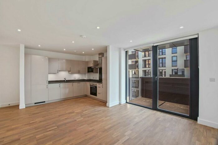 1 Bedroom Apartment To Rent In Burgess Springs, Chelmsford, CM1