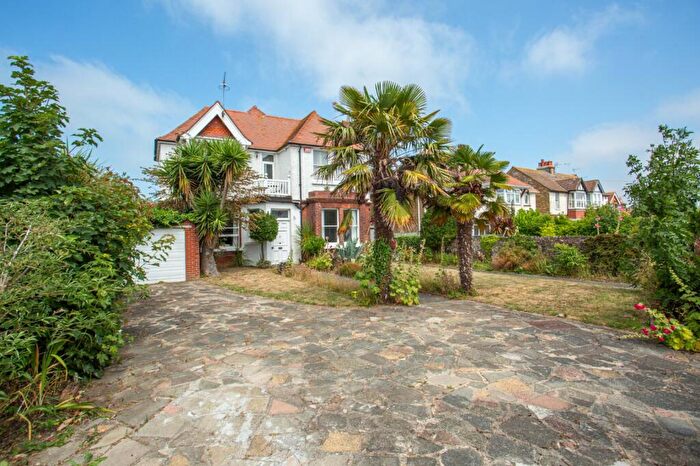 5 Bedroom Detached House For Sale In Alpha Road, Birchington, Kent, CT7