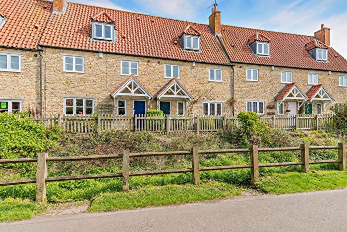 3 Bedroom Terraced House For Sale In Gees Farm Close, Yardley Hastings, NN7